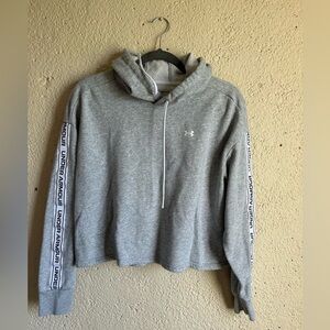 Under Armour Cropped Hoodie Size M